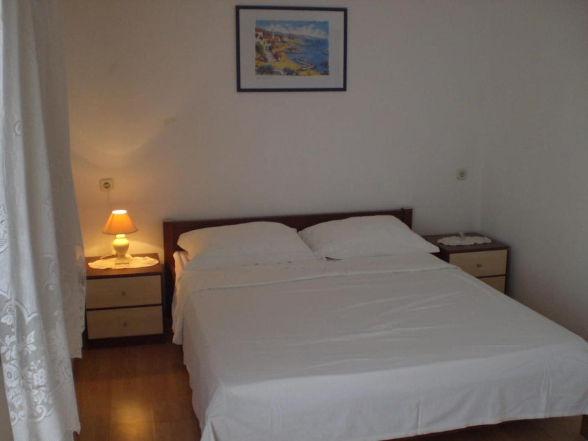 Apartmani Vesna Vir Ngoại thất bức ảnh